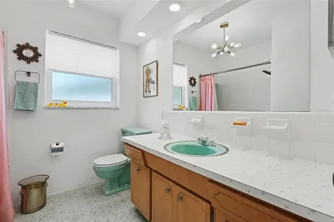 1835 Dormieone Road N St Petersburg FL 33710