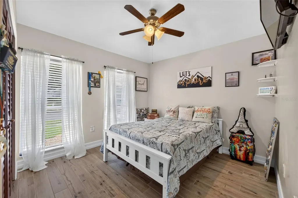 160 Easton Circle Oviedo FL 32765