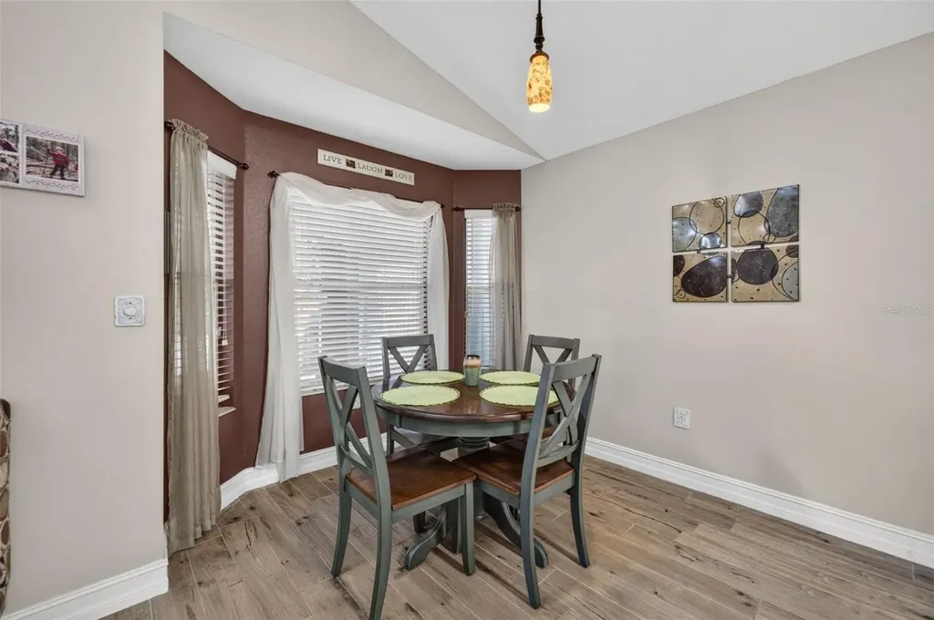 160 Easton Circle Oviedo FL 32765