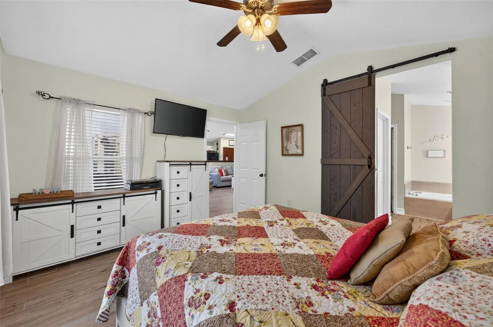 160 Easton Circle Oviedo FL 32765