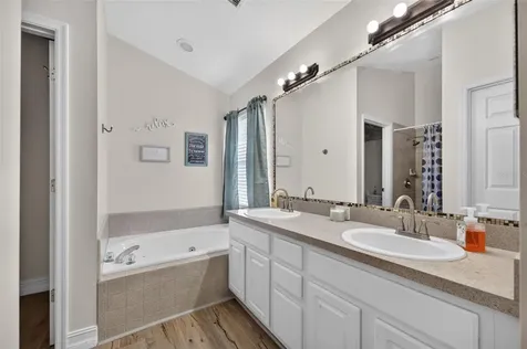 160 Easton Circle Oviedo FL 32765