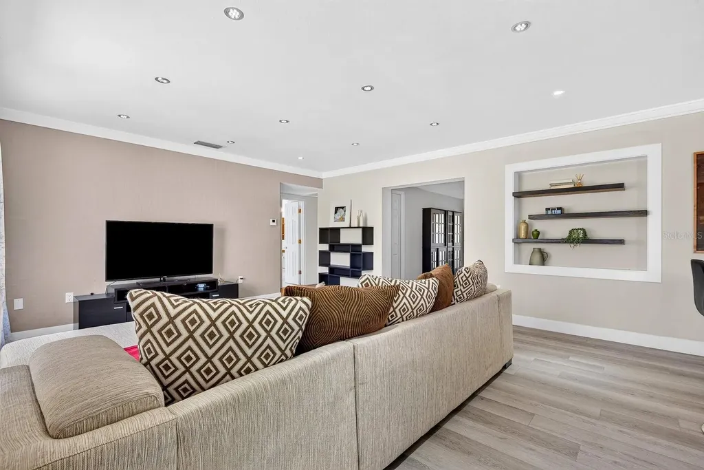 4147 Augustine Avenue Sarasota FL 34231
