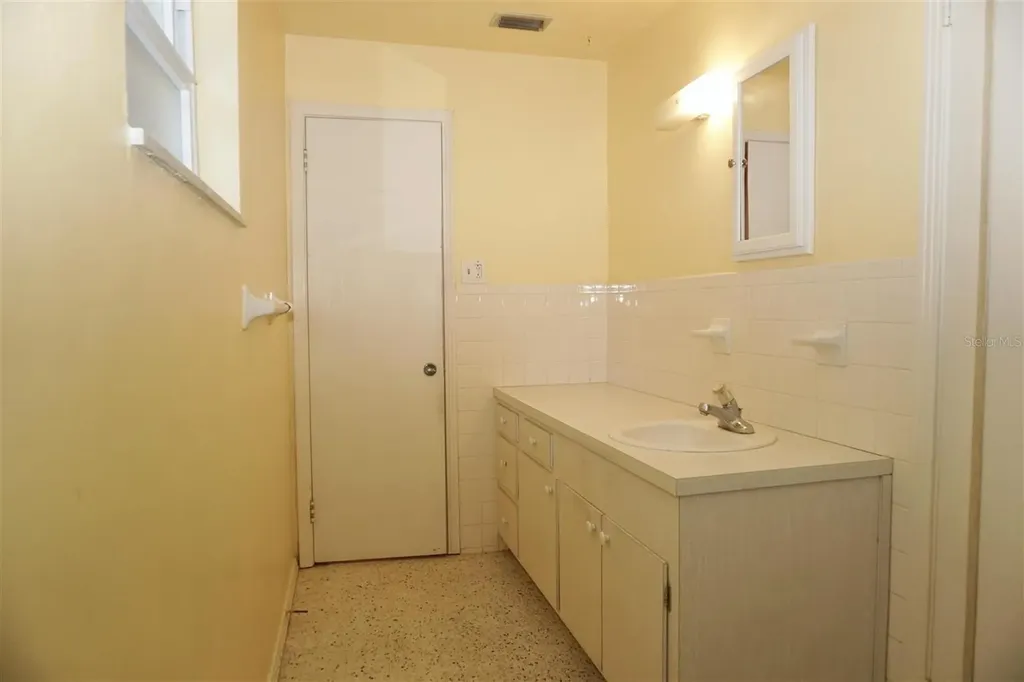 405 S Camellia Avenue Crystal River FL 34429