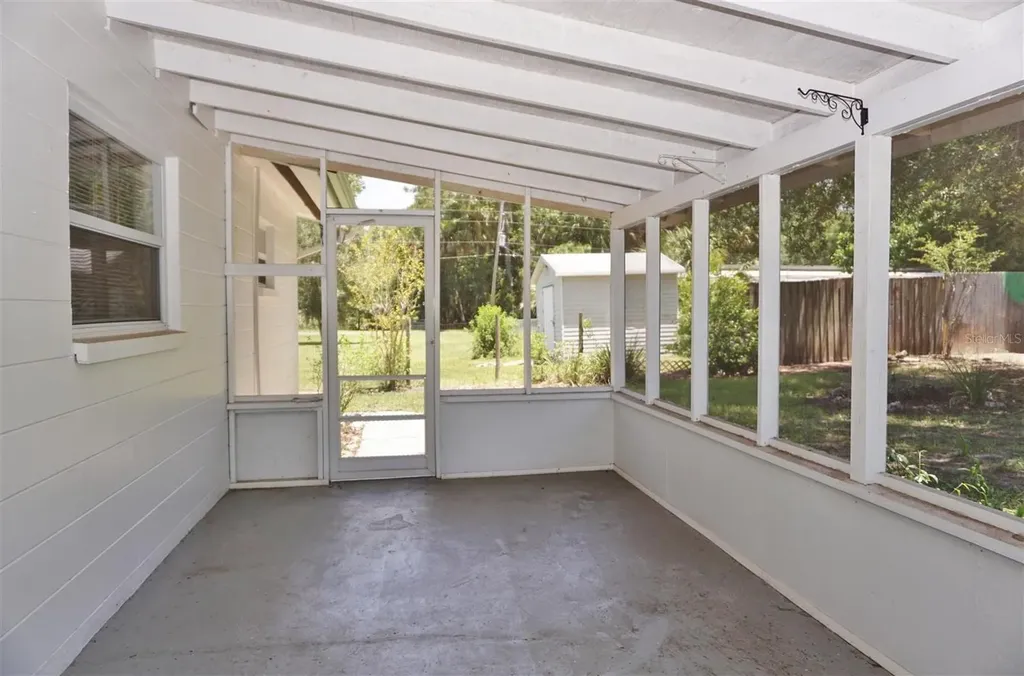 405 S Camellia Avenue Crystal River FL 34429