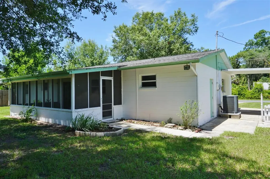 405 S Camellia Avenue Crystal River FL 34429