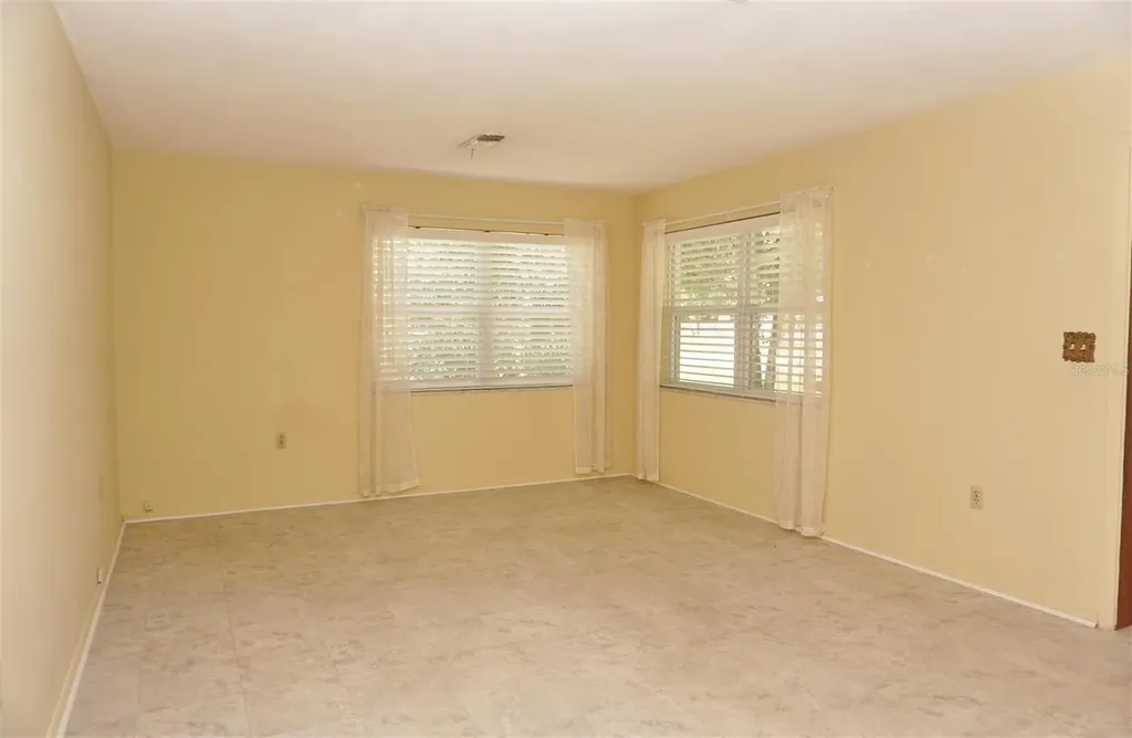 405 S Camellia Avenue Crystal River FL 34429