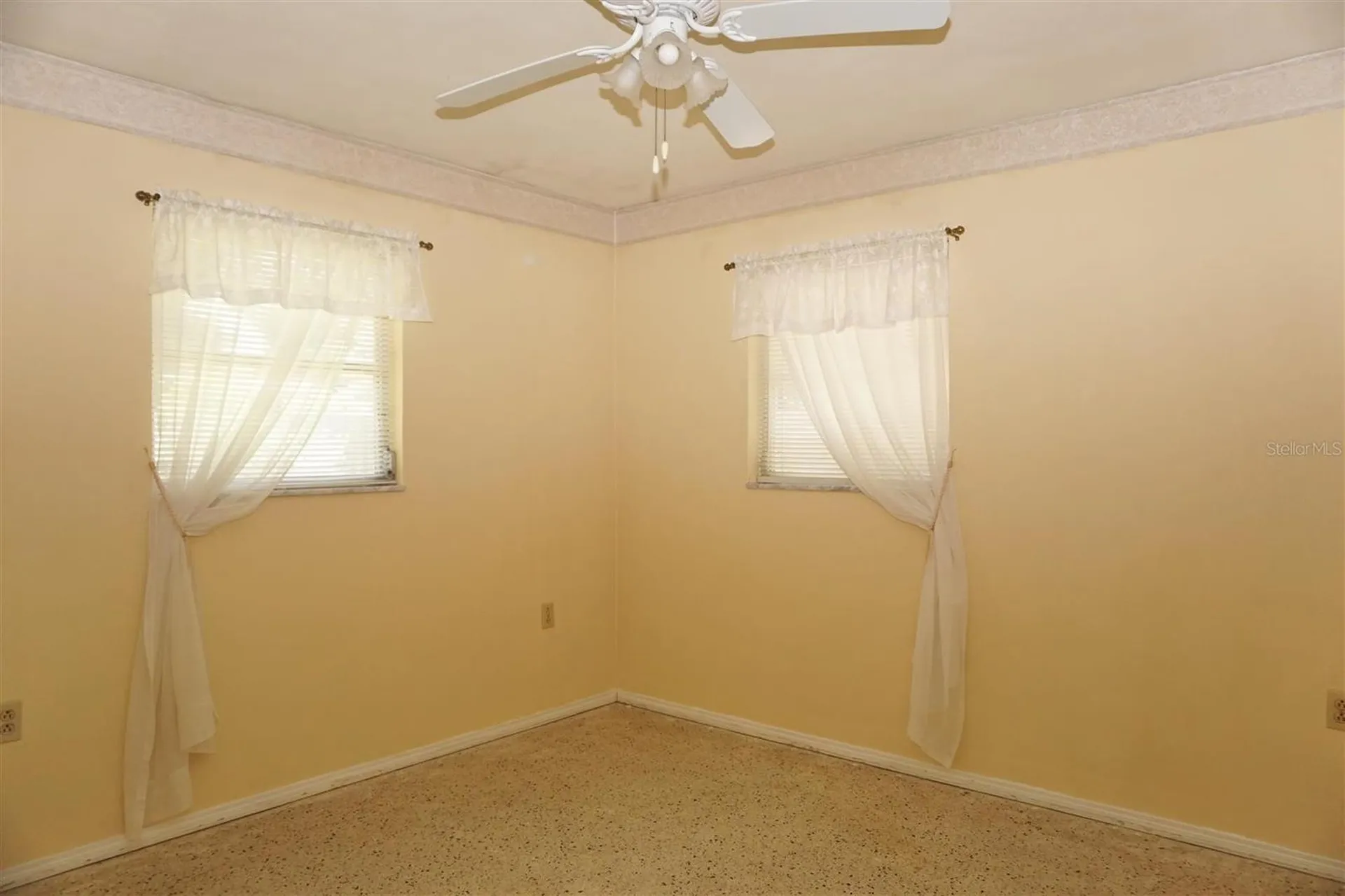 405 S Camellia Avenue Crystal River FL 34429