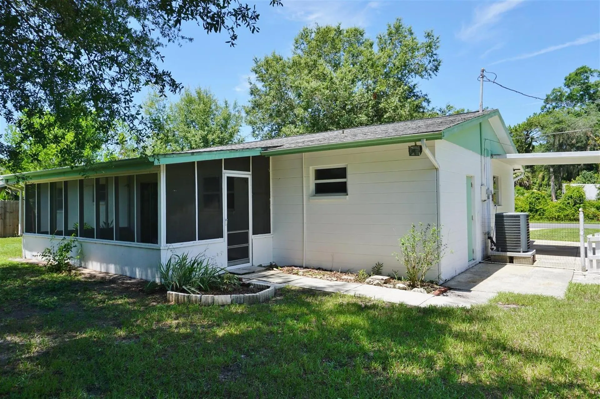 405 S Camellia Avenue Crystal River FL 34429