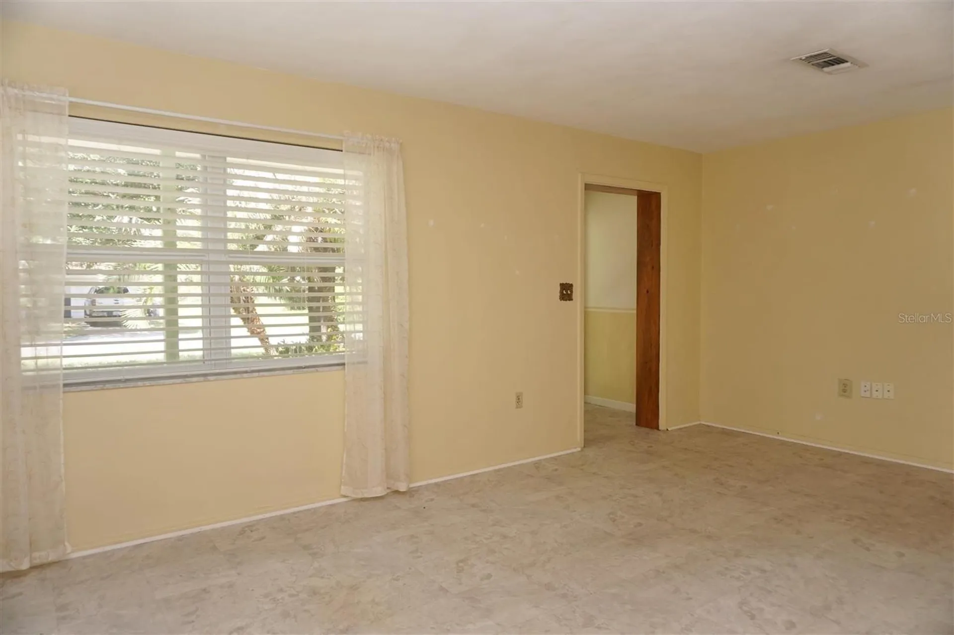 405 S Camellia Avenue Crystal River FL 34429