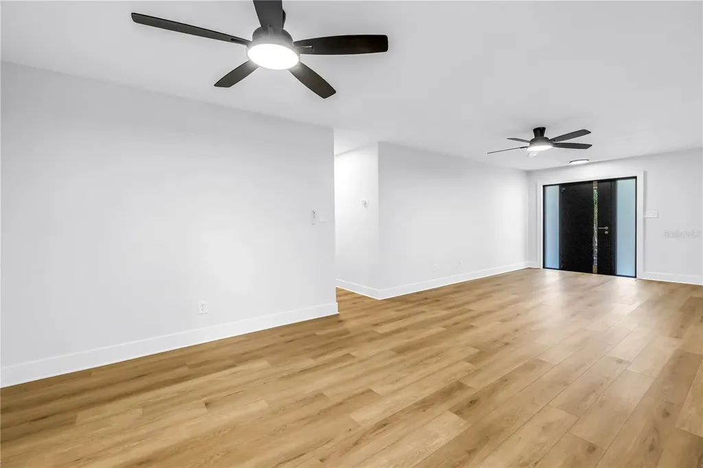 5846 12th Street S St Petersburg FL 33705