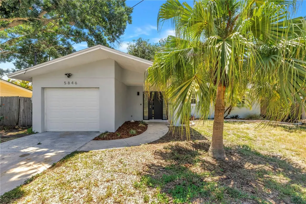 5846 12th Street S St Petersburg FL 33705