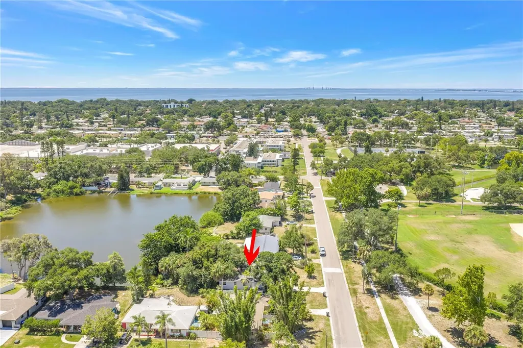 5846 12th Street S St Petersburg FL 33705