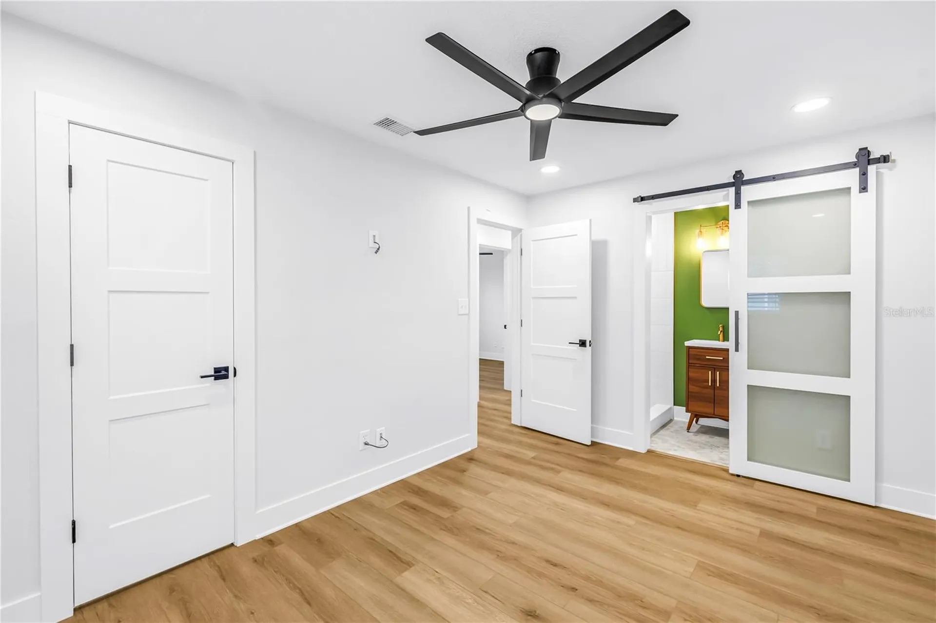 5846 12th Street S St Petersburg FL 33705