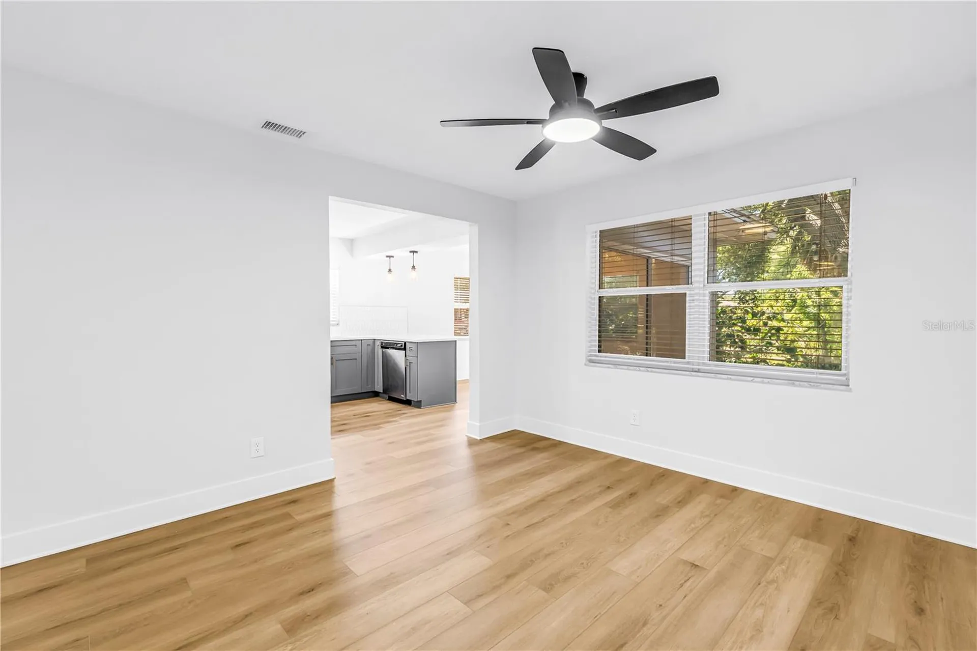 5846 12th Street S St Petersburg FL 33705
