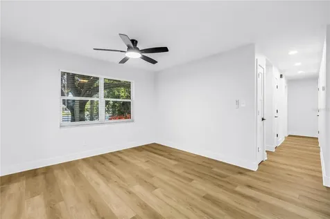 5846 12th Street S St Petersburg FL 33705