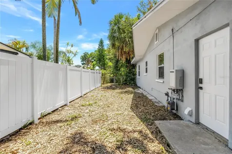 5846 12th Street S St Petersburg FL 33705