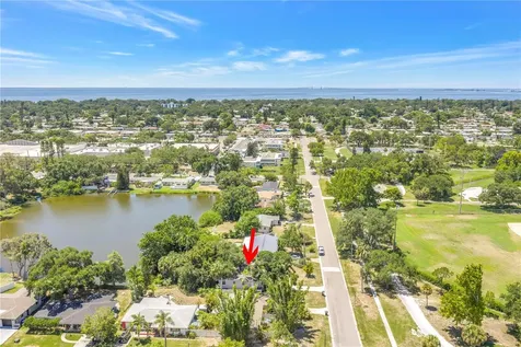 5846 12th Street S St Petersburg FL 33705