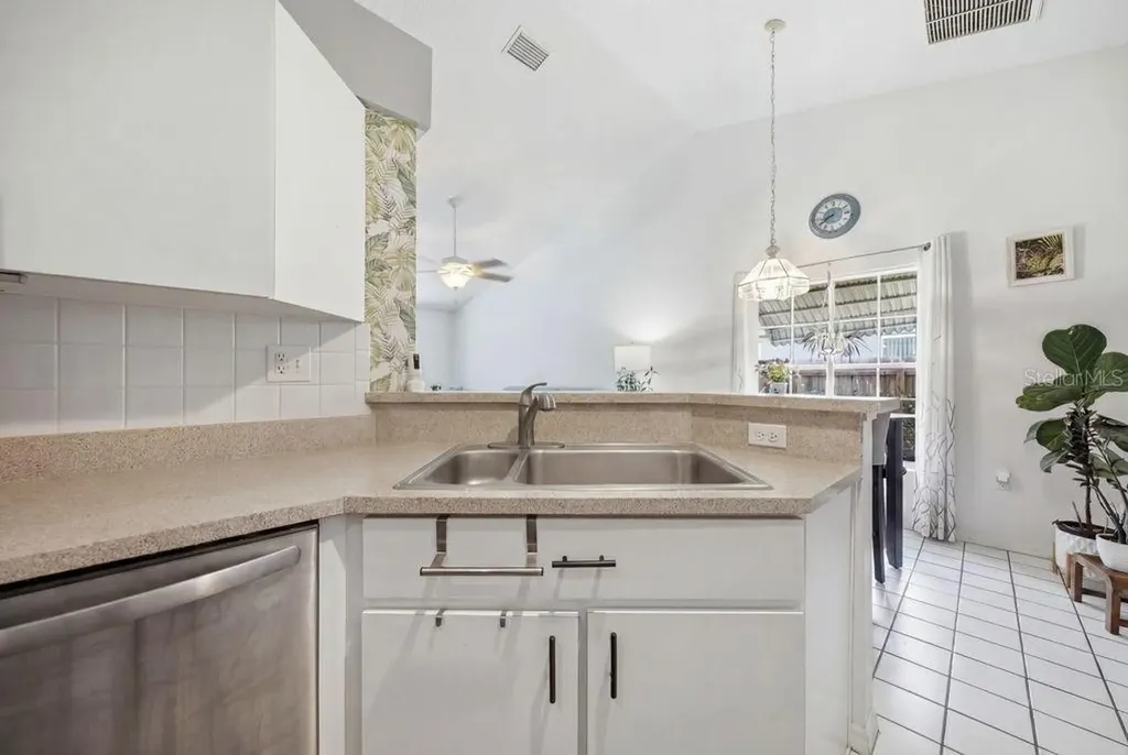 10249 Rainbow Oaks Drive Hudson FL 34667
