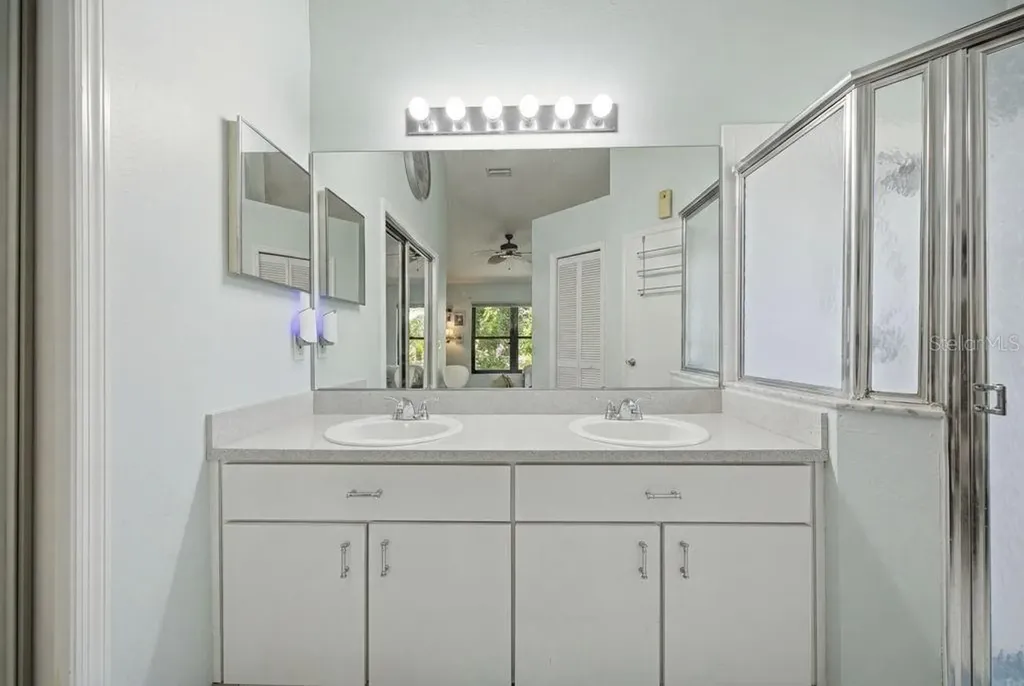 10249 Rainbow Oaks Drive Hudson FL 34667