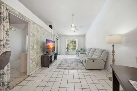 10249 Rainbow Oaks Drive Hudson FL 34667