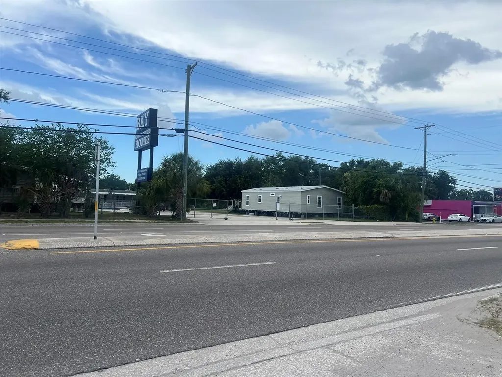 10916 N Nebraska Avenue Tampa FL 33612