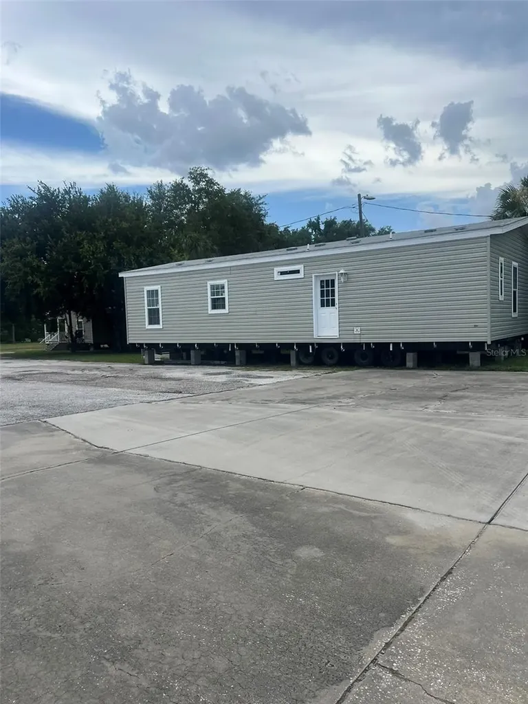 10916 N Nebraska Avenue Tampa FL 33612