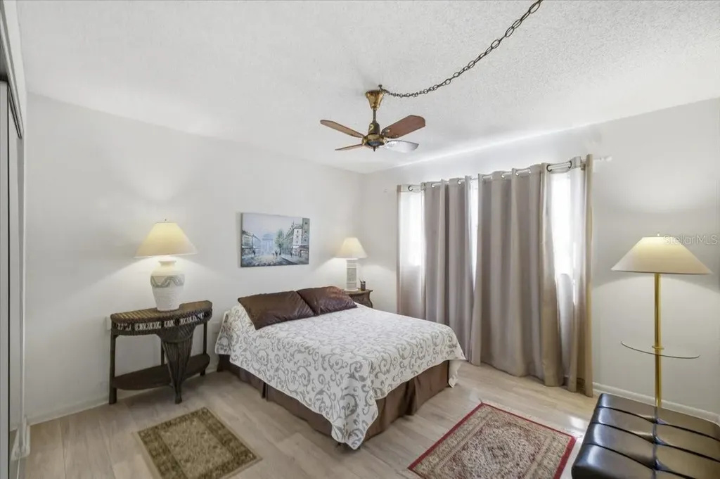 7050 Sunset Drive S St Petersburg FL 33707
