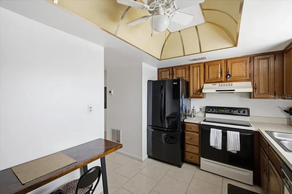 7050 Sunset Drive S St Petersburg FL 33707