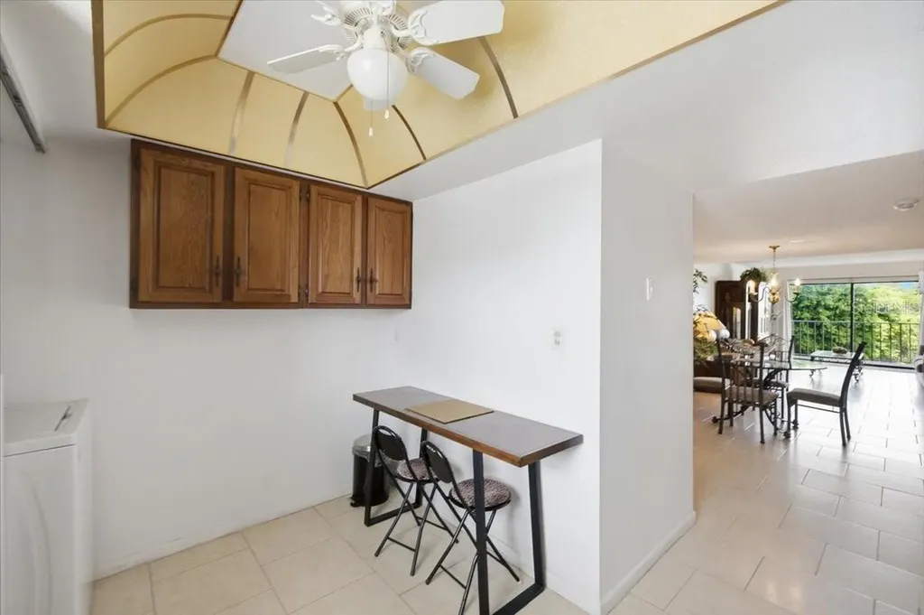 7050 Sunset Drive S St Petersburg FL 33707