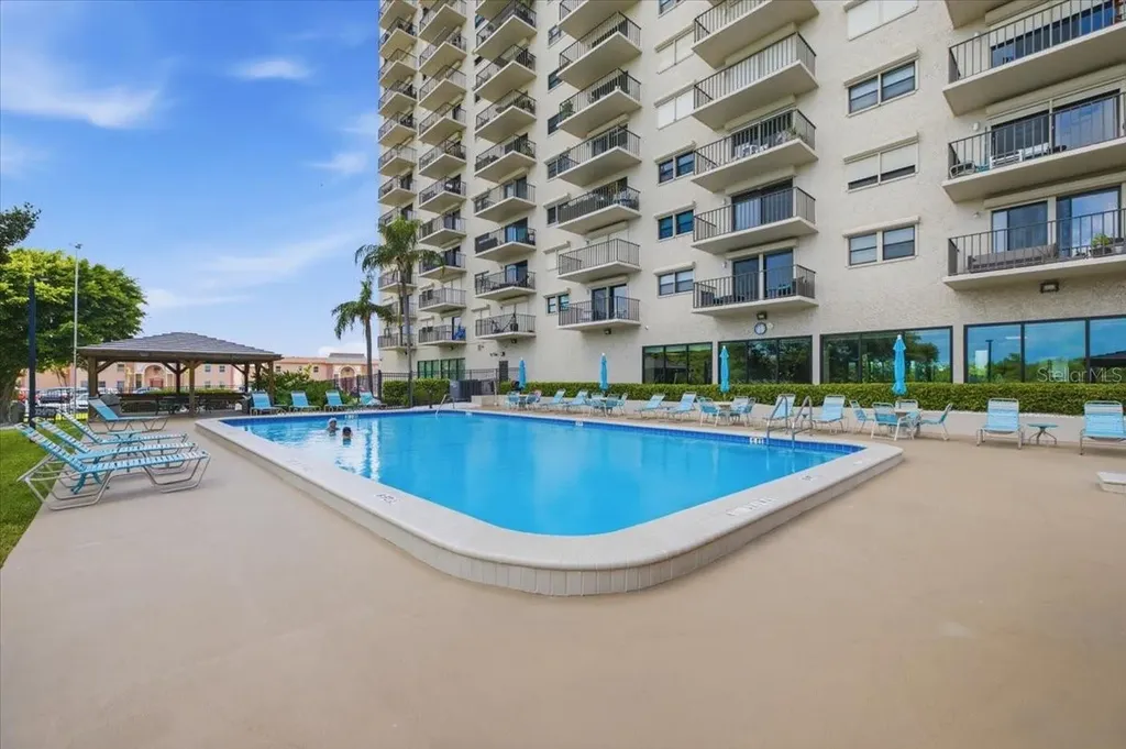 7050 Sunset Drive S St Petersburg FL 33707