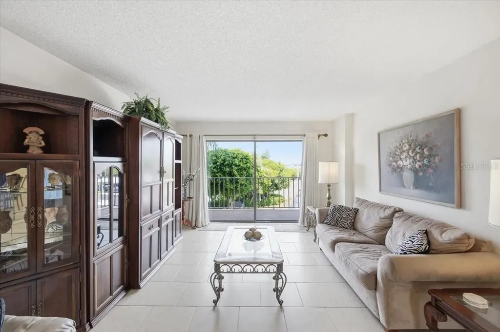 7050 Sunset Drive S St Petersburg FL 33707