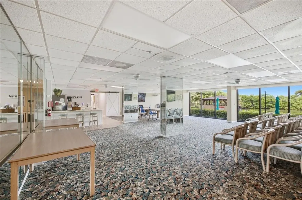 7050 Sunset Drive S St Petersburg FL 33707