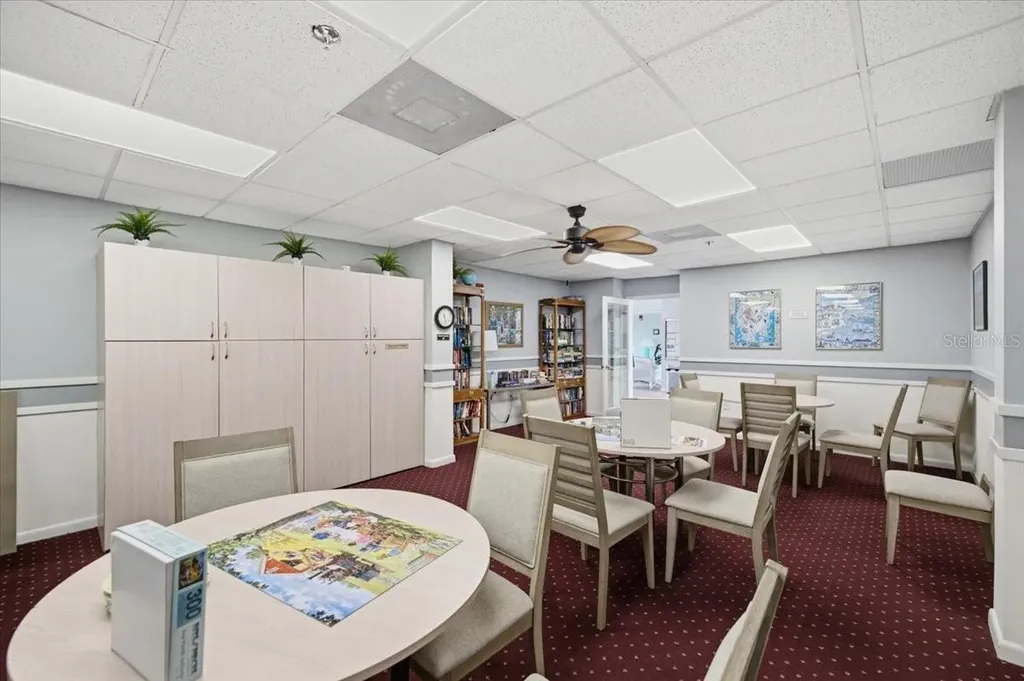 7050 Sunset Drive S St Petersburg FL 33707