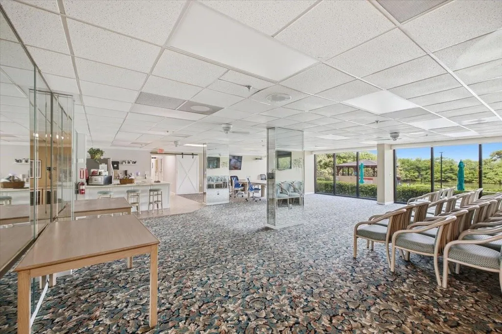 7050 Sunset Drive S St Petersburg FL 33707