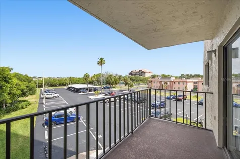 7050 Sunset Drive S St Petersburg FL 33707