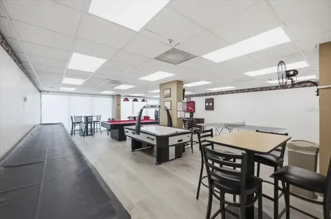 7050 Sunset Drive S St Petersburg FL 33707