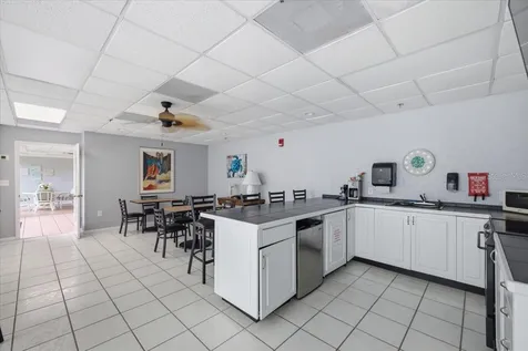 7050 Sunset Drive S St Petersburg FL 33707