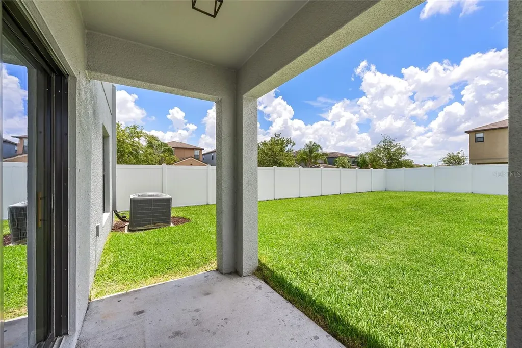 7423 Clary Sage Avenue Tampa FL 33619