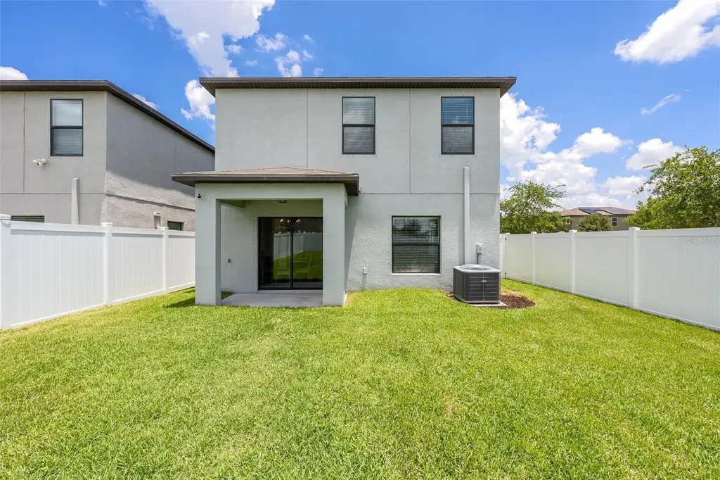 7423 Clary Sage Avenue Tampa FL 33619