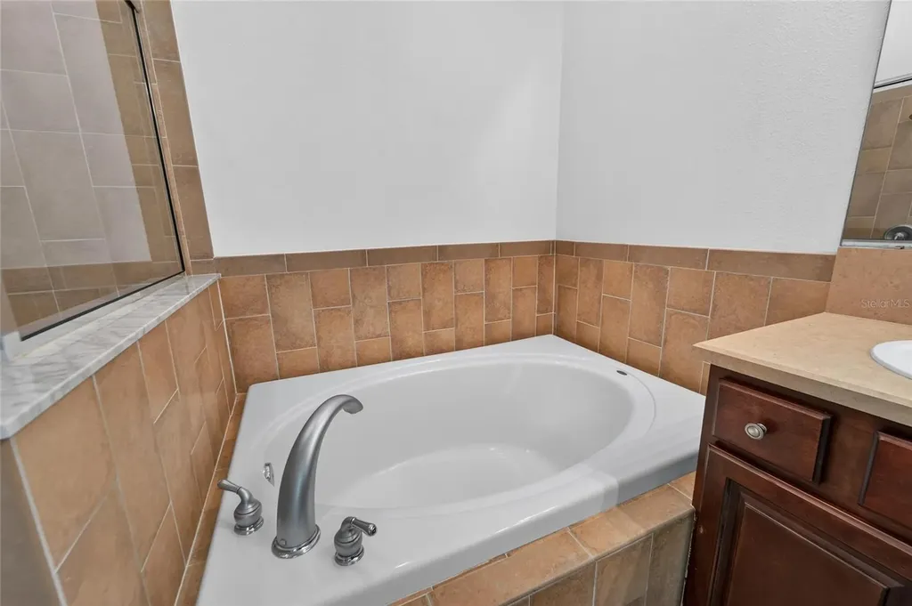 1143 Wrightswynde Court Wesley Chapel FL 33543