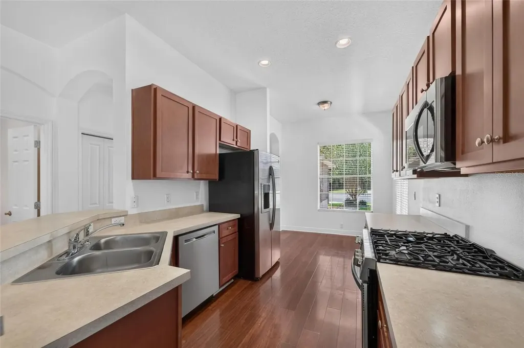1143 Wrightswynde Court Wesley Chapel FL 33543