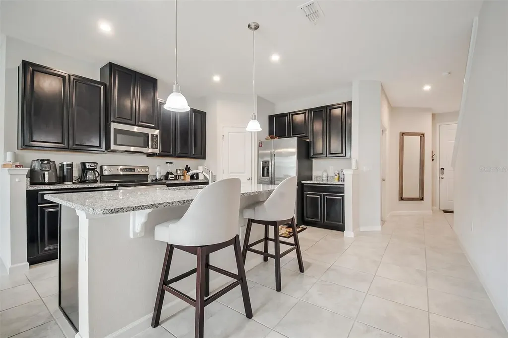 2724 Pleasant Cypress Circle Kissimmee FL 34741