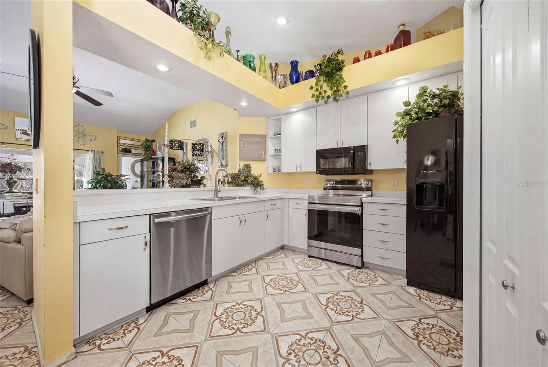 16501 Blenheim Drive Lutz FL 33549