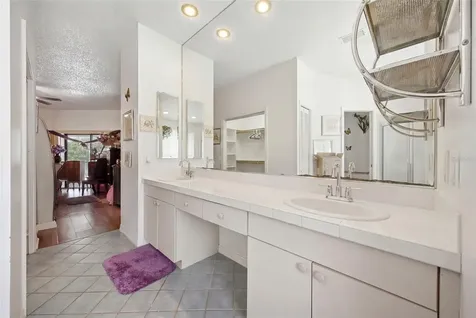 16501 Blenheim Drive Lutz FL 33549