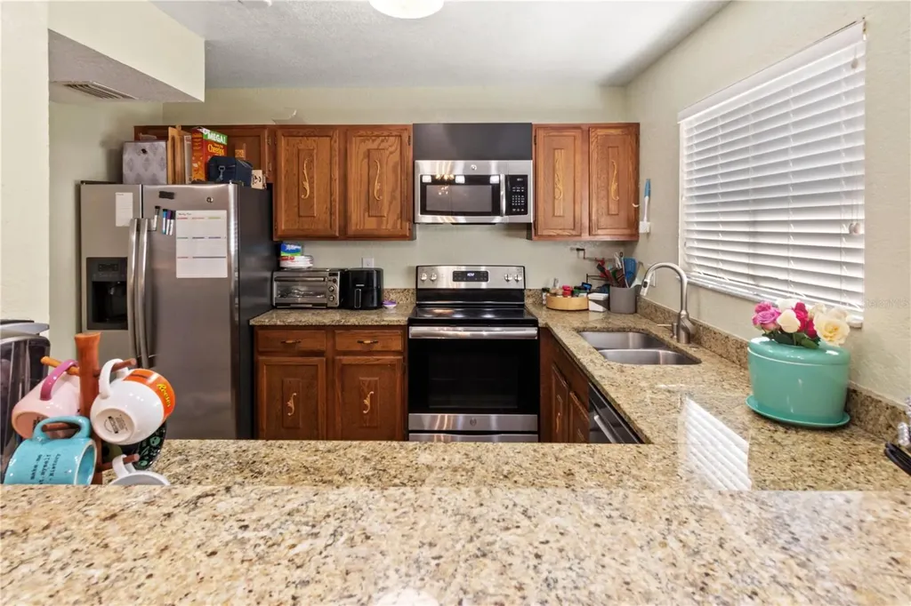 1836 N Crystal Lake Drive Lakeland FL 33801