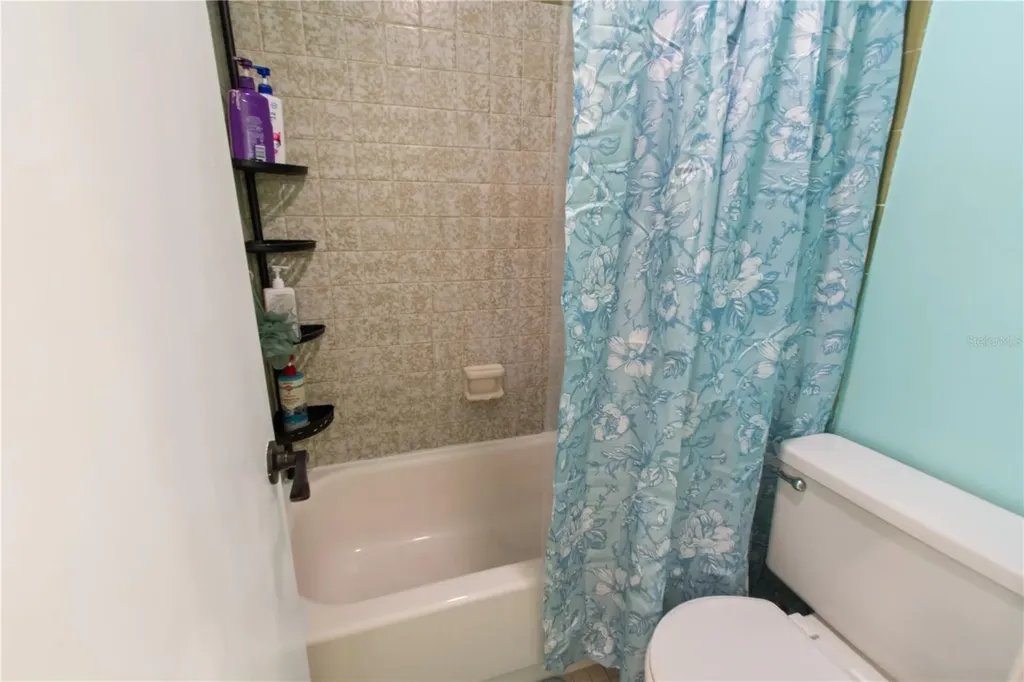 1836 N Crystal Lake Drive Lakeland FL 33801