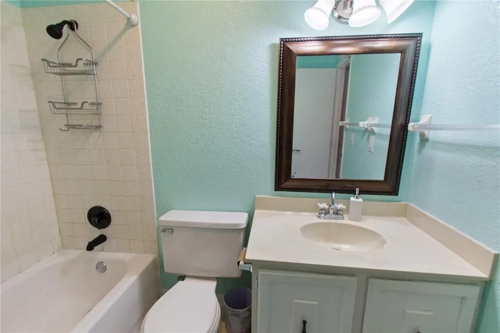 1836 N Crystal Lake Drive Lakeland FL 33801