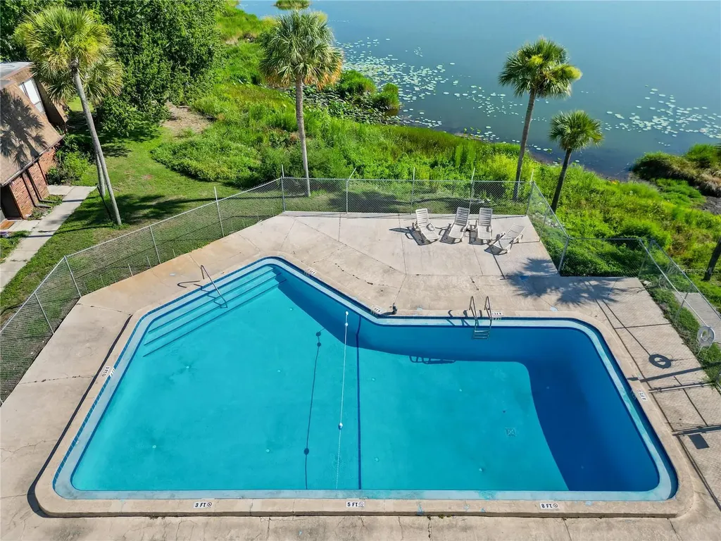 1836 N Crystal Lake Drive Lakeland FL 33801