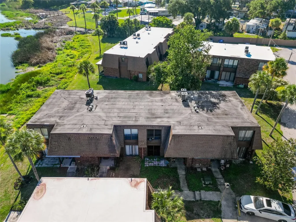 1836 N Crystal Lake Drive Lakeland FL 33801