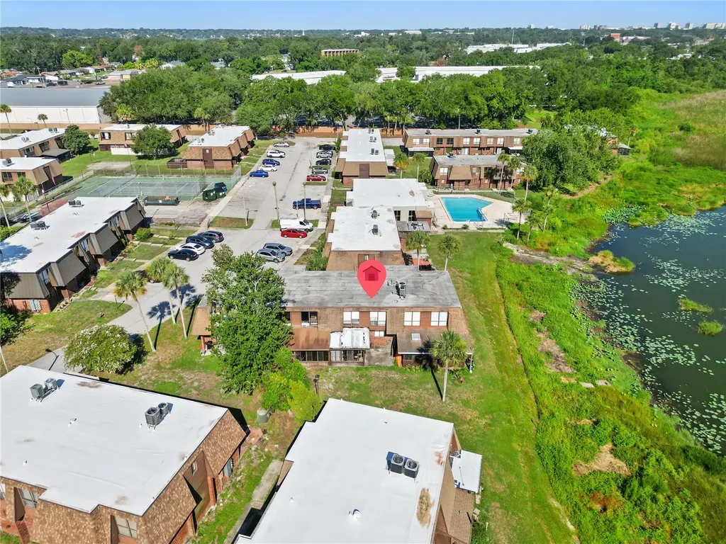 1836 N Crystal Lake Drive Lakeland FL 33801